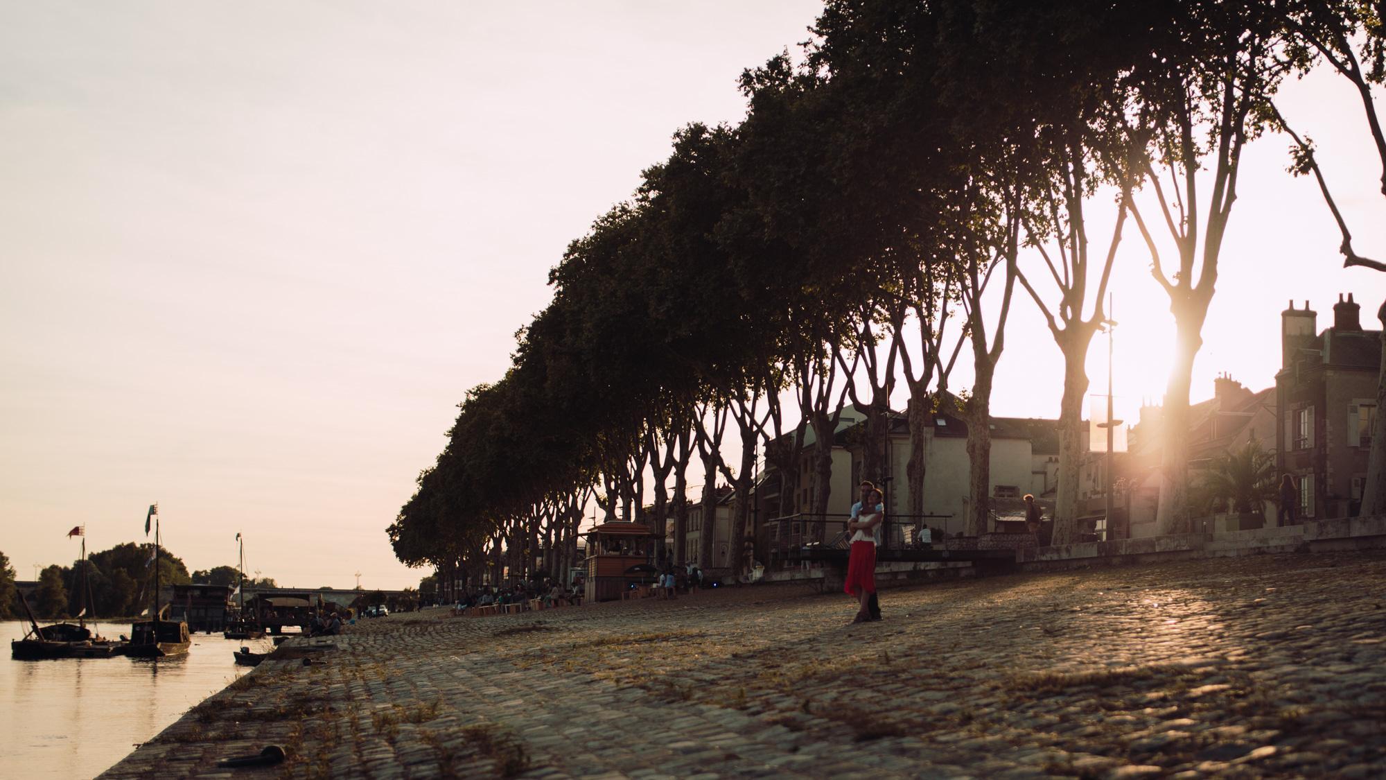 Séance engagement, Orléans, sunset