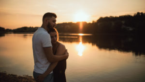 Engagement en Touraine, sunset time 