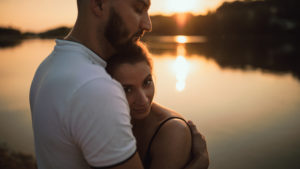 Engagement en Touraine, sunset time 