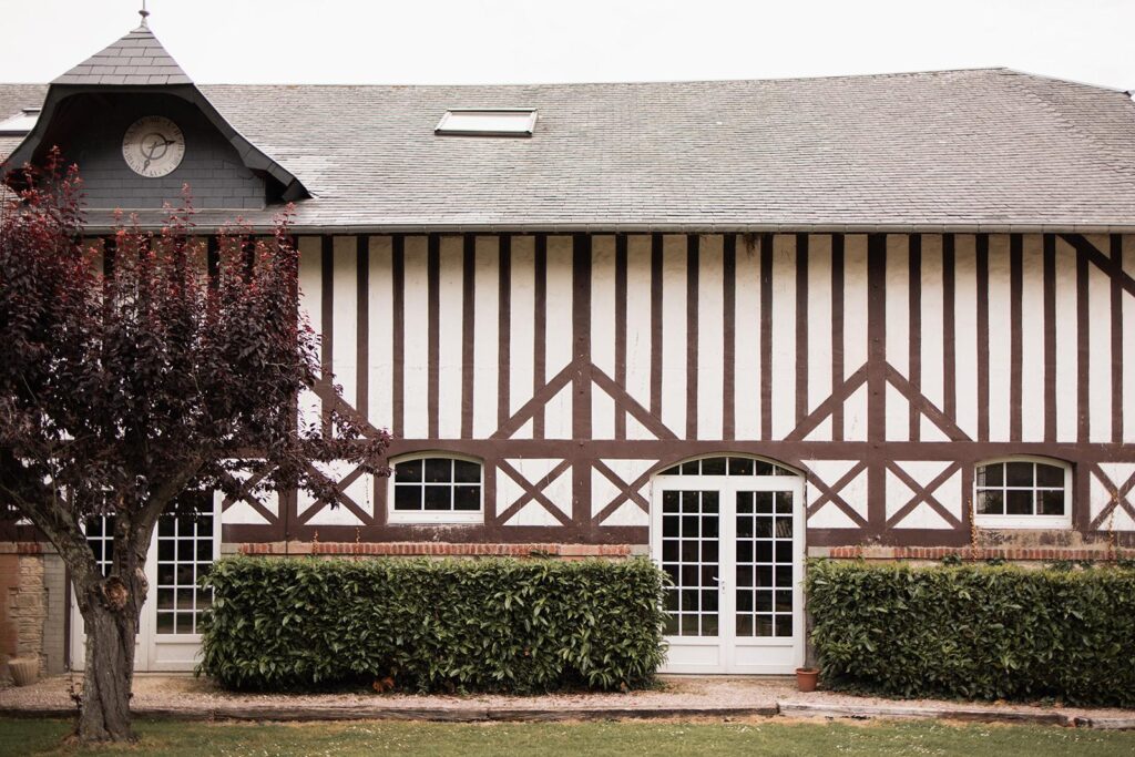 Mariage au manoir de sens, les préparatifs des mariés. 