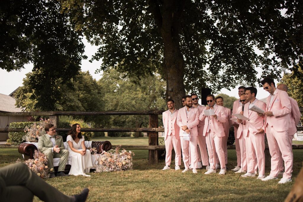 Mariage au manoir de sens, Cérémonie laïque