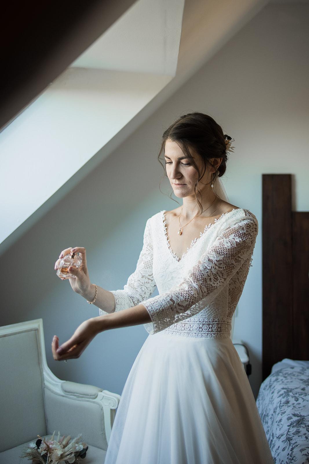 un mariage émouvant et bohème au chateau de St Cyr du Gault