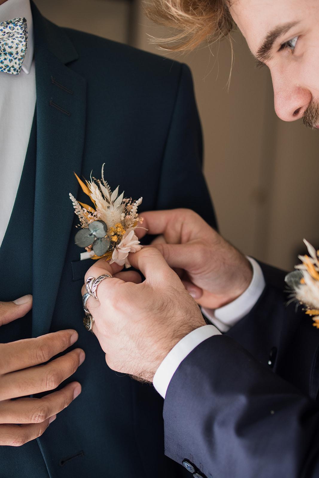 un mariage émouvant et bohème au chateau de St Cyr du Gault