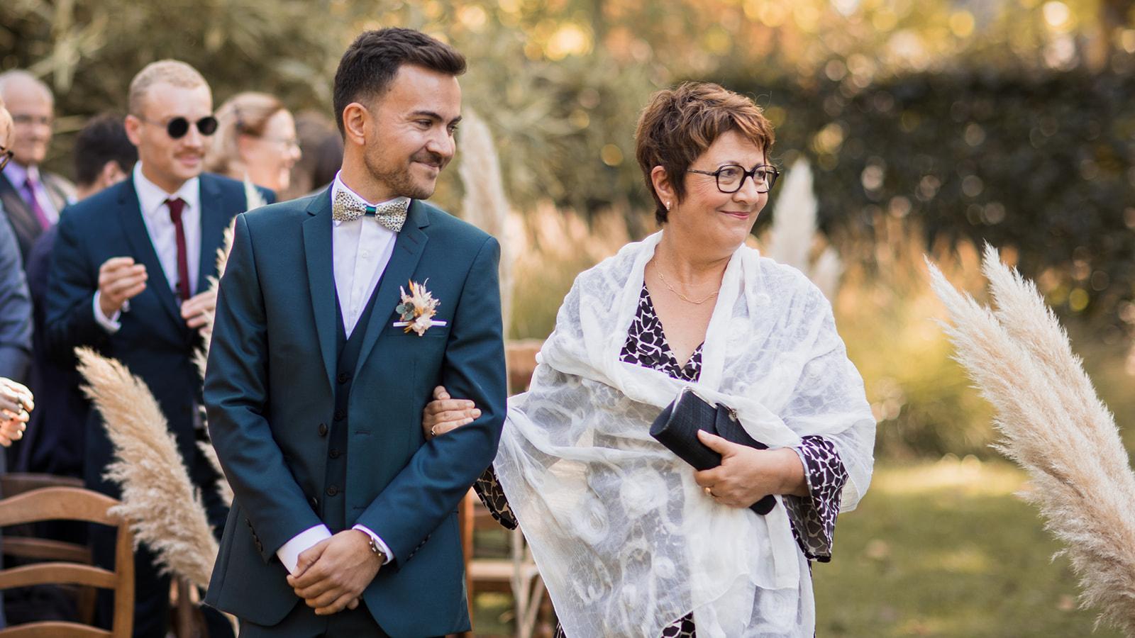 un mariage émouvant et bohème au chateau de St Cyr du Gault