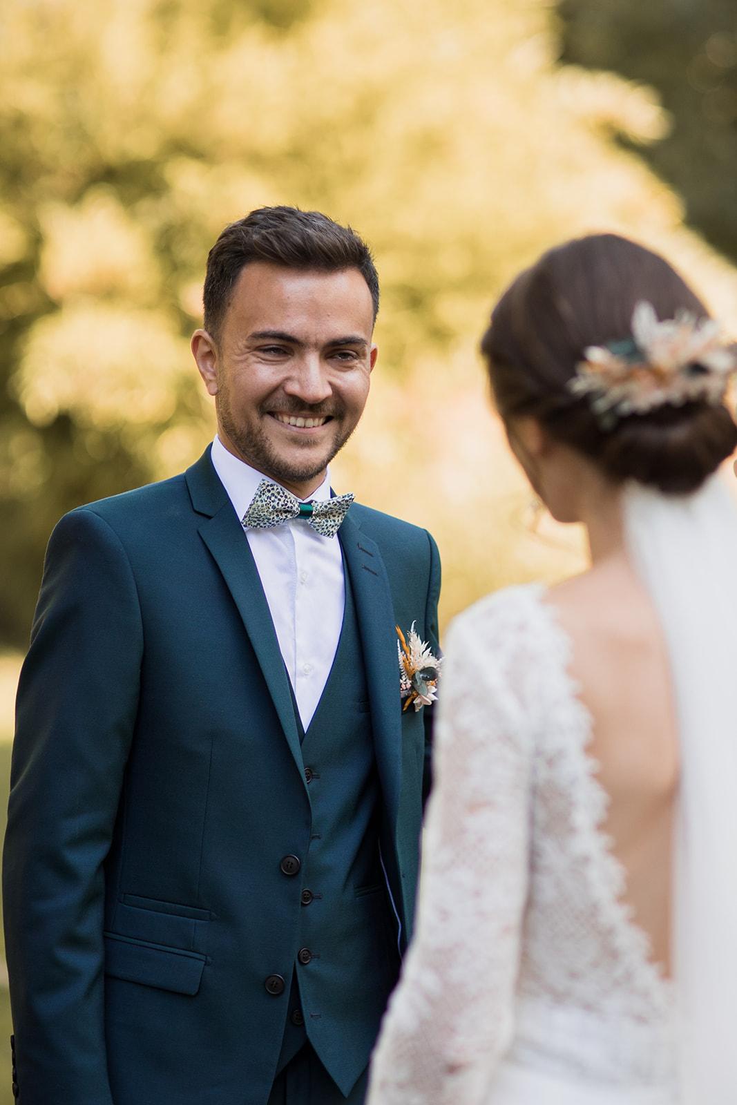 un mariage émouvant et bohème au chateau de St Cyr du Gault