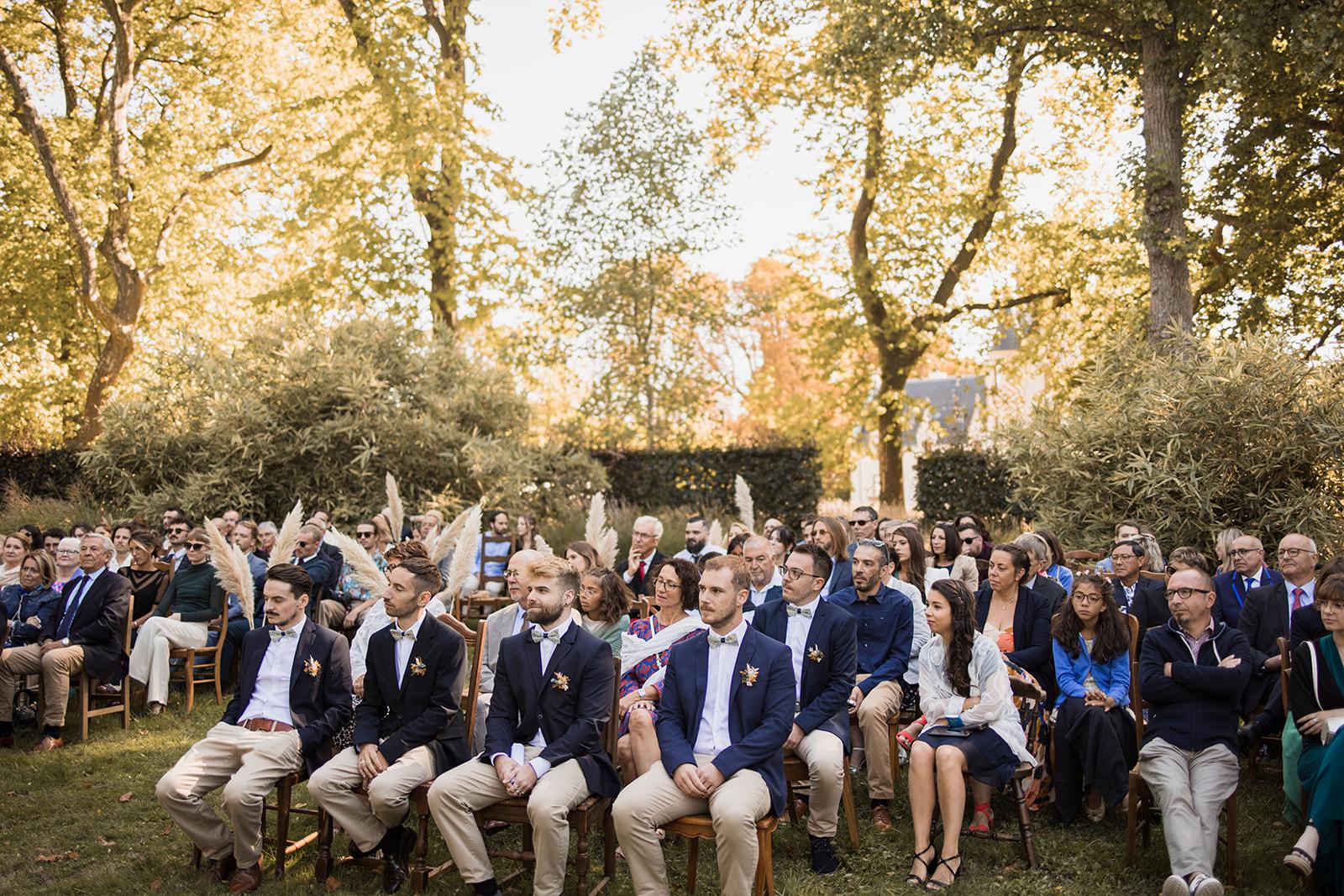 un mariage émouvant et bohème au chateau de St Cyr du Gault