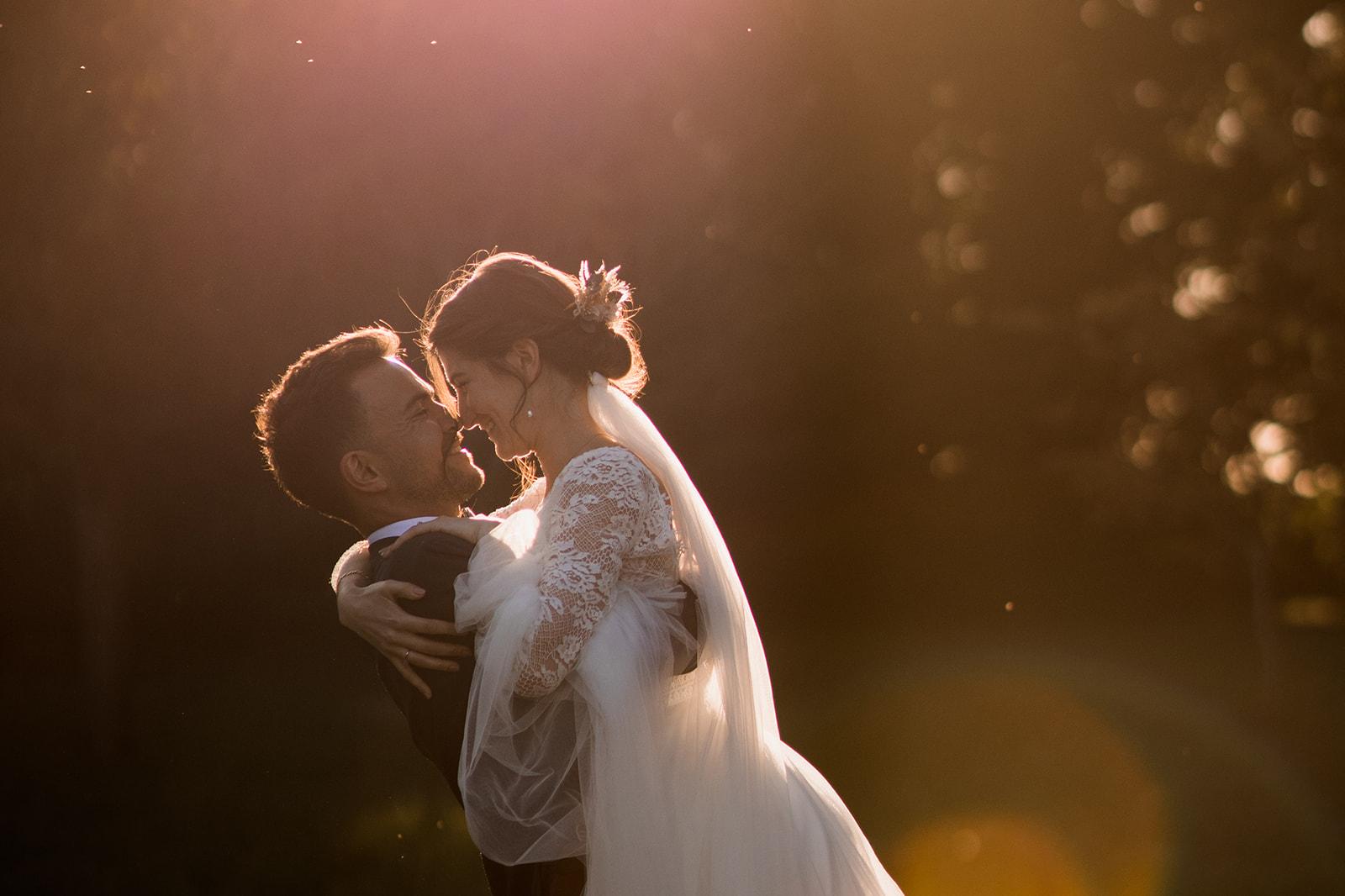 un mariage émouvant et bohème au chateau de St Cyr du Gault