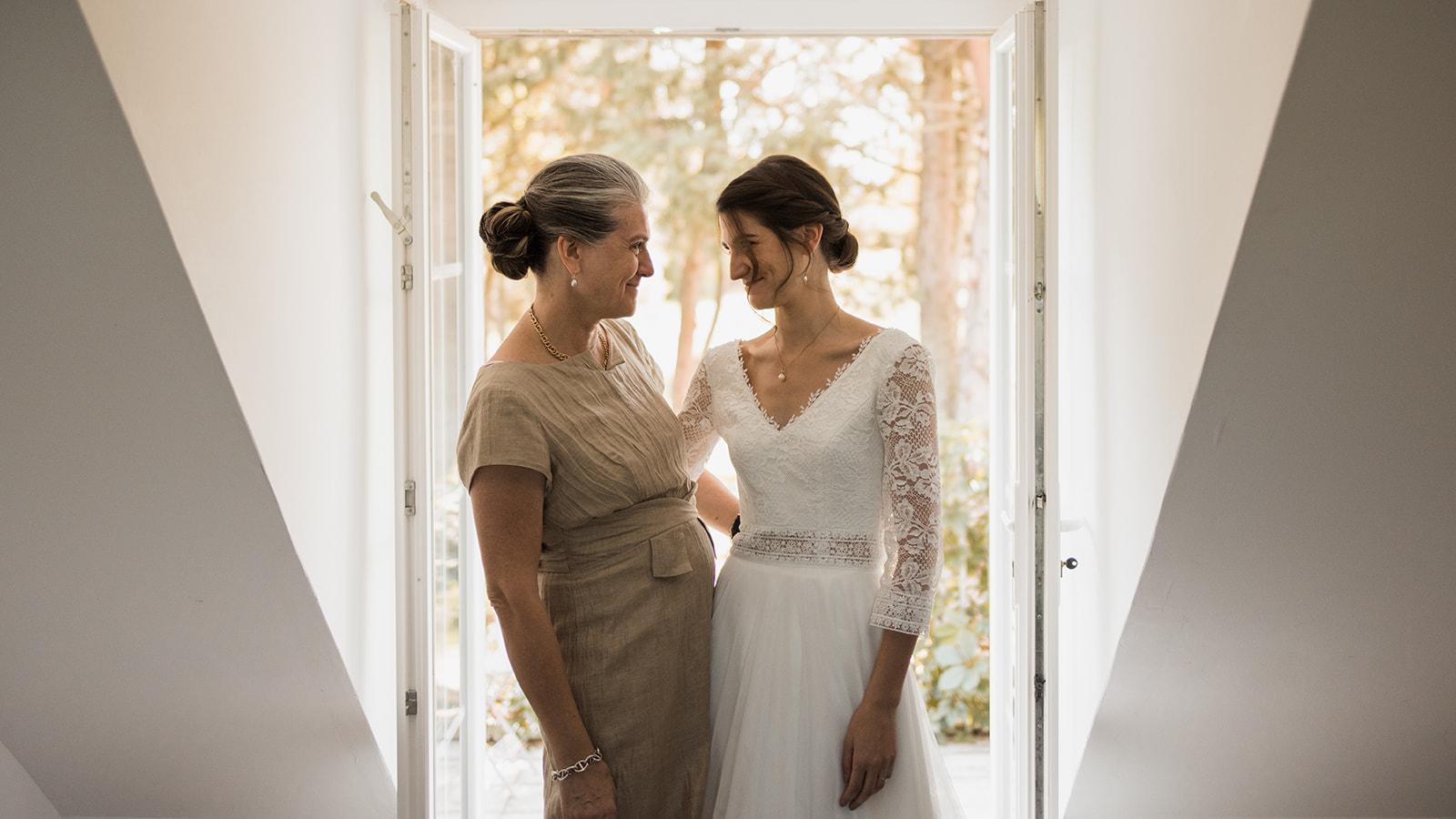 un mariage émouvant et bohème au chateau de St Cyr du Gault